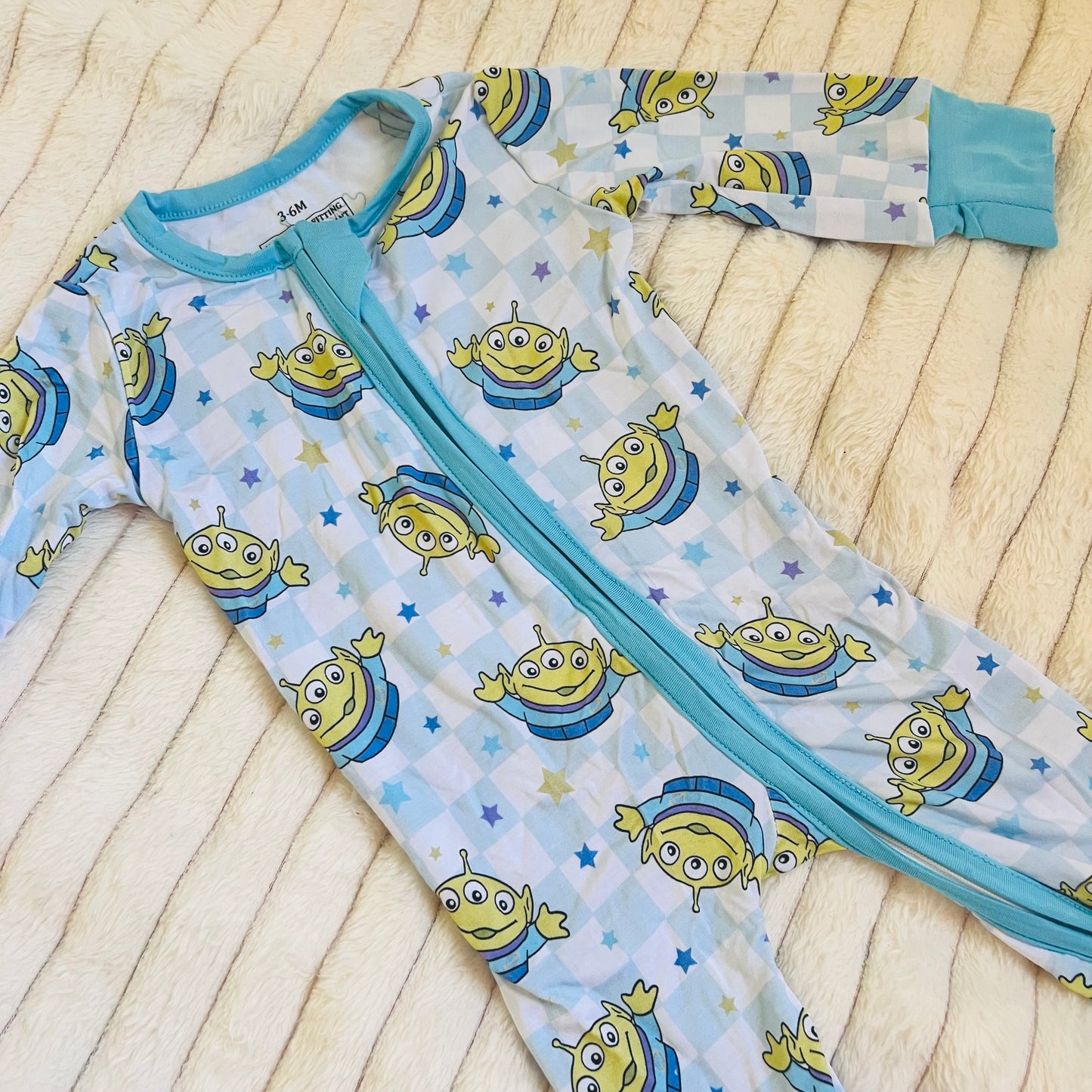 Little green men (toy story alien) onesie for baby unisex